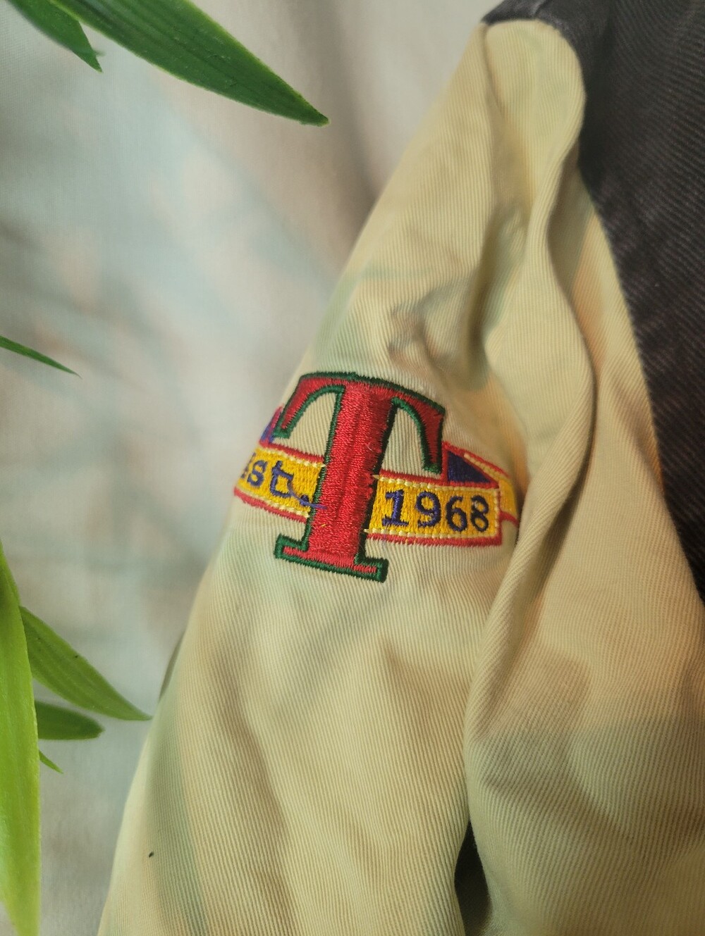 Tigger Bomber Jacket, Worn As Womans Medium, READ DESCRIPTION - Picture 4 of 16